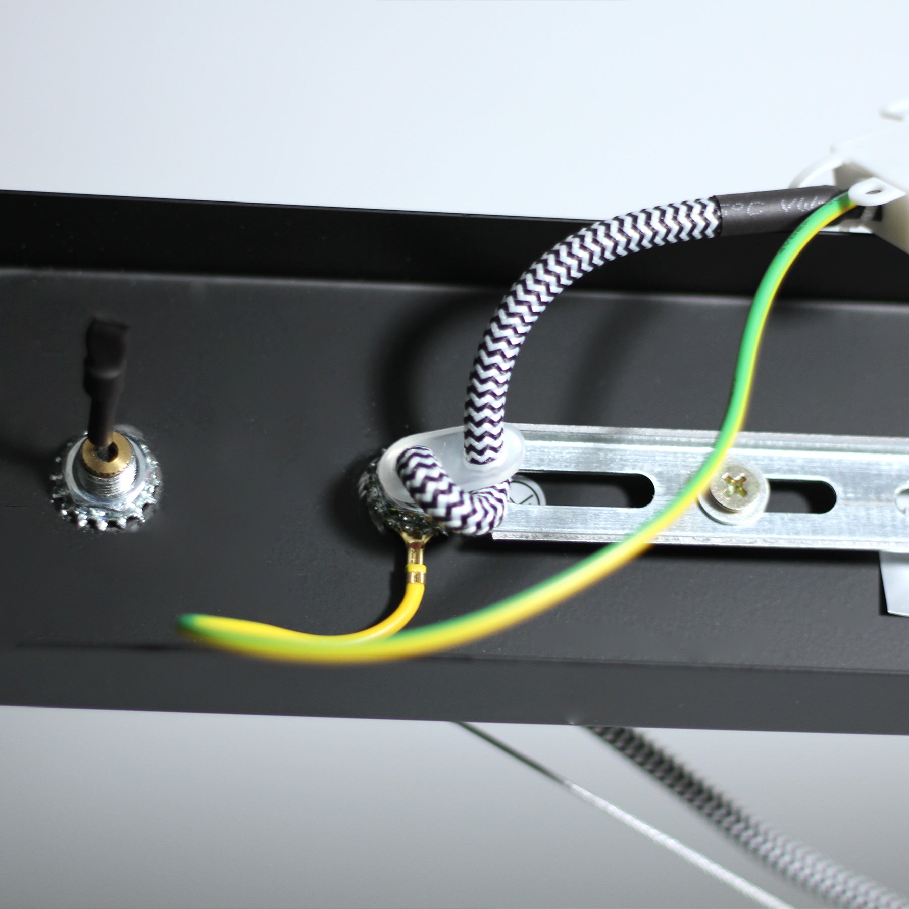 NNEDSZ Bikkel 4 Lights Pendant Light - Black-4